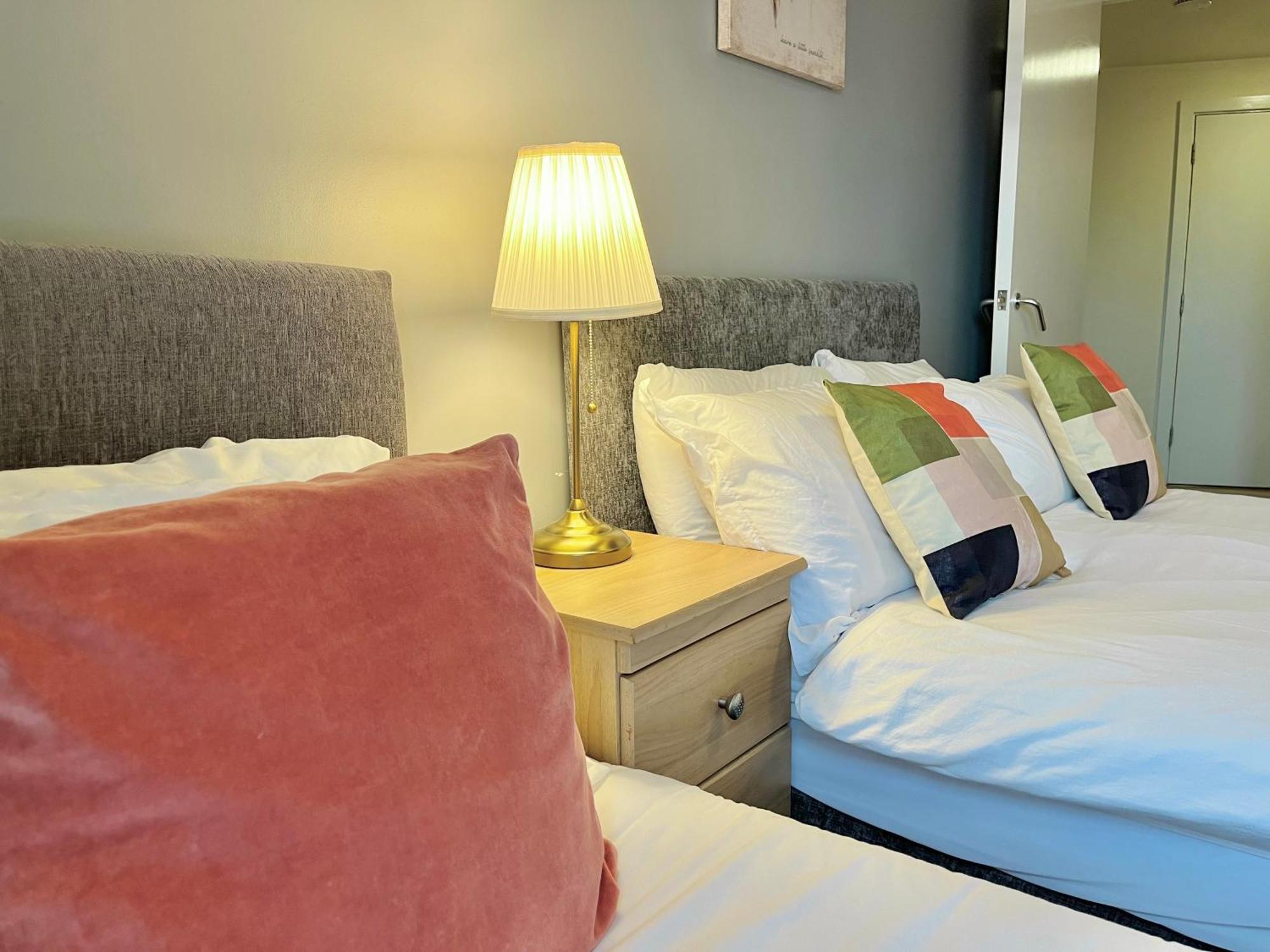Skyview Apartment By Noknokstay - City Centre With Parking - Group, Family, Business Sheffield Exteriér fotografie