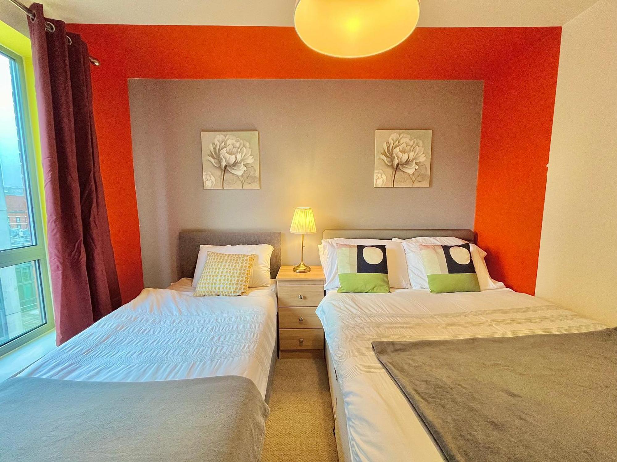 Skyview Apartment By Noknokstay - City Centre With Parking - Group, Family, Business Sheffield Exteriér fotografie